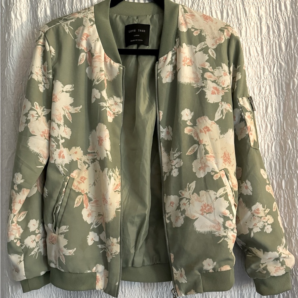Lightweight jacket